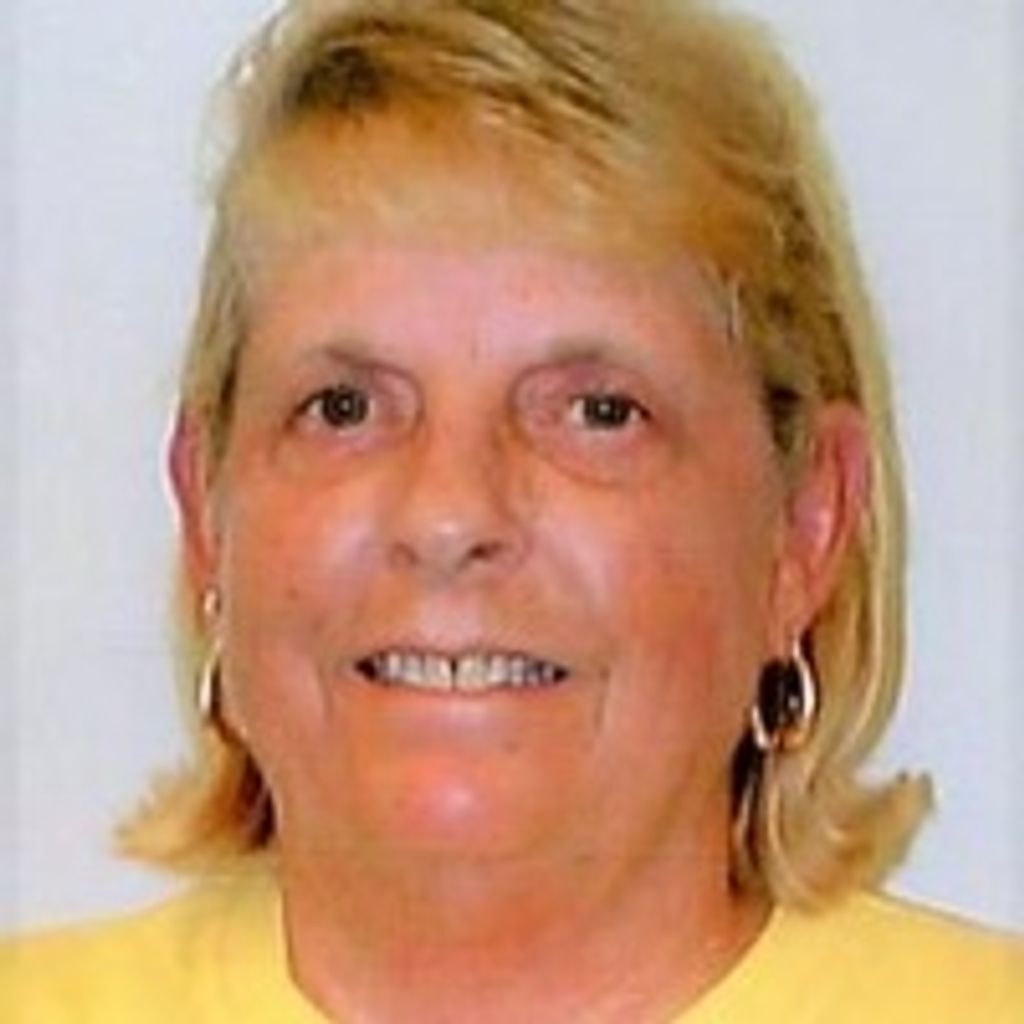 Betty  Lou Dias