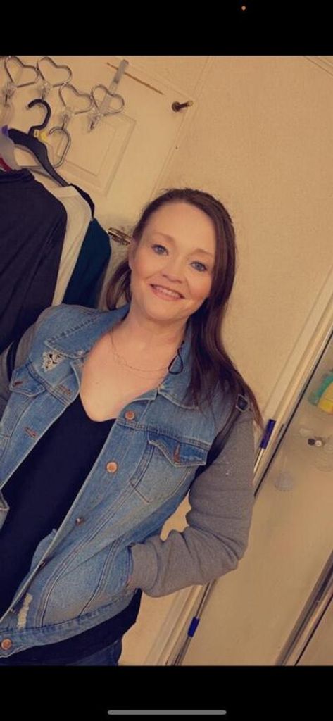 Christi Leora Hawkins Profile Photo