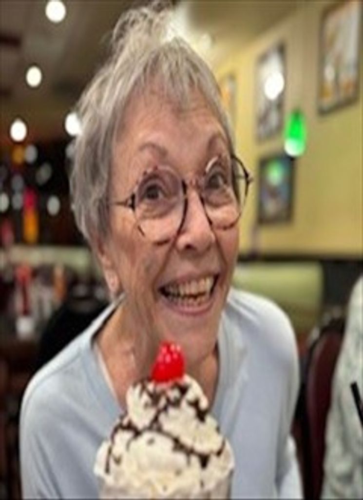 Linda Thompson Profile Photo