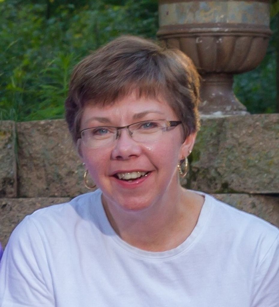 Julene 'Julie' Mondloch Profile Photo