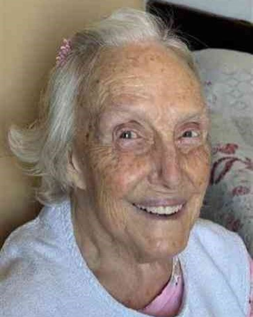 Lois Reynolds