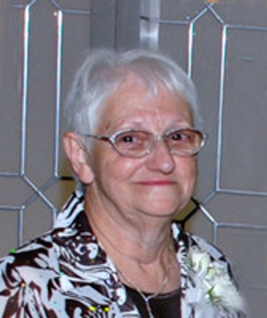 Hilda M Delcambre