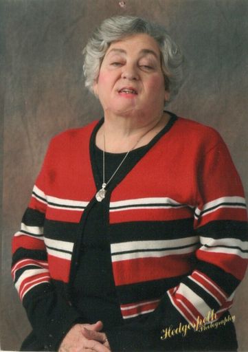 Edna Susan "Sue" Pruitt photo gallery thumbnail 16 of 19