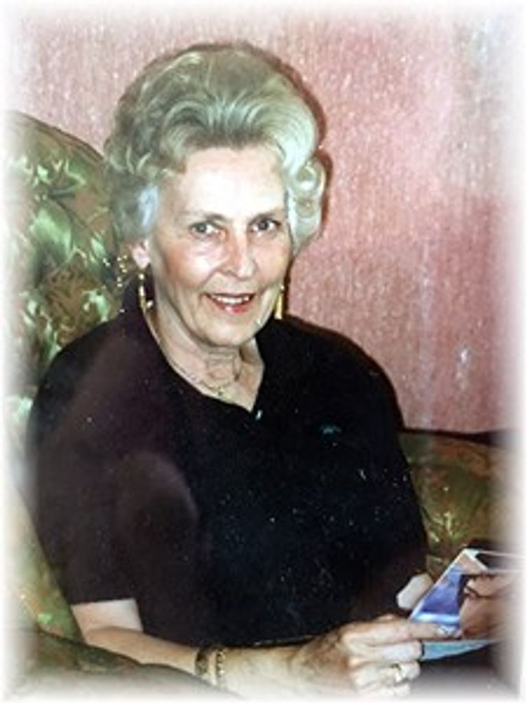 Bettina Metz Brown Profile Photo