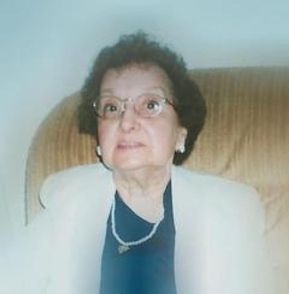 Helen L. (GeeGee)  Sirk