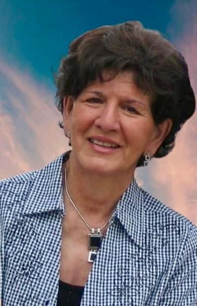 Dianne Wehba Cluley Profile Photo