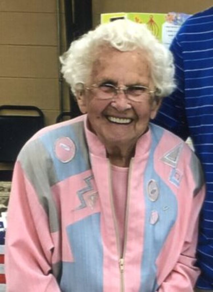 Christine (Rhea)  Wise