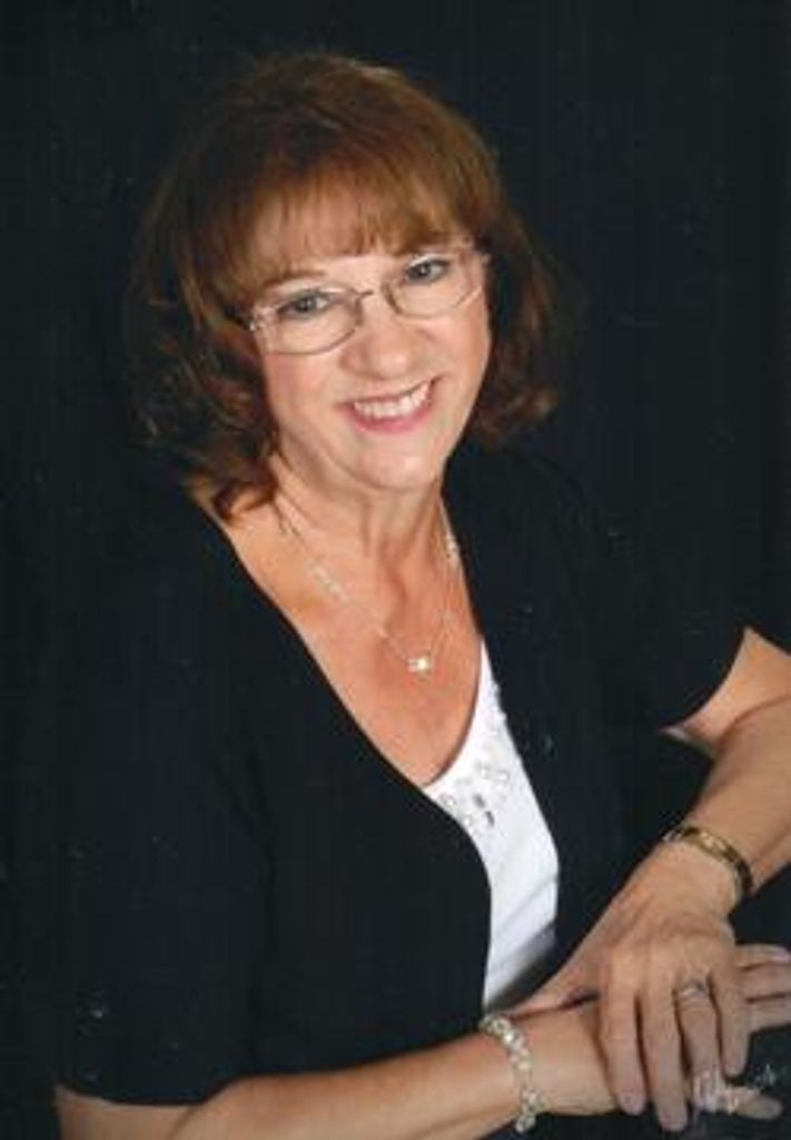 Angeline Mckenzie