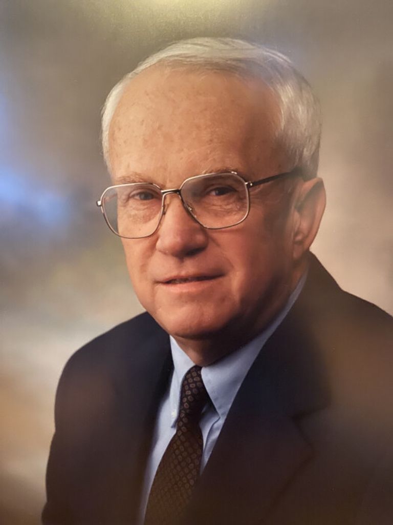 Daniel Lewis