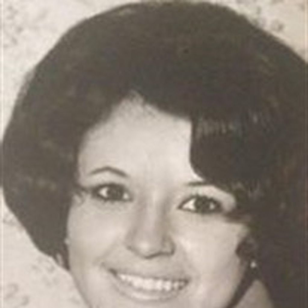 Evelyn M Knapp