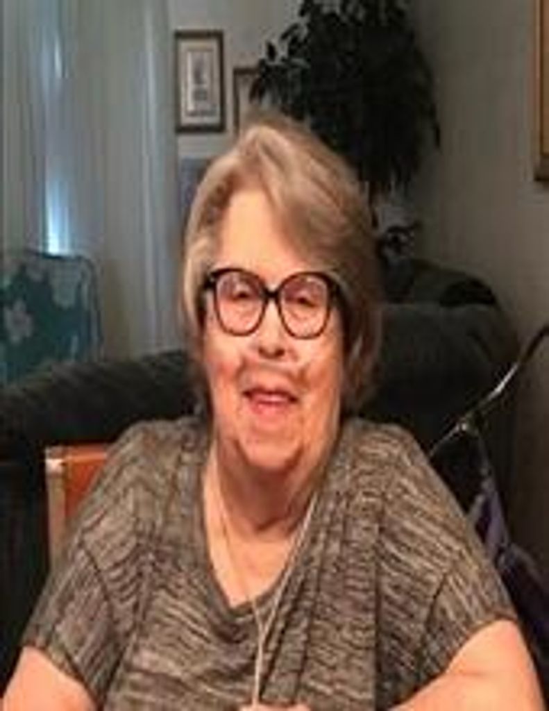 Linda Hollis