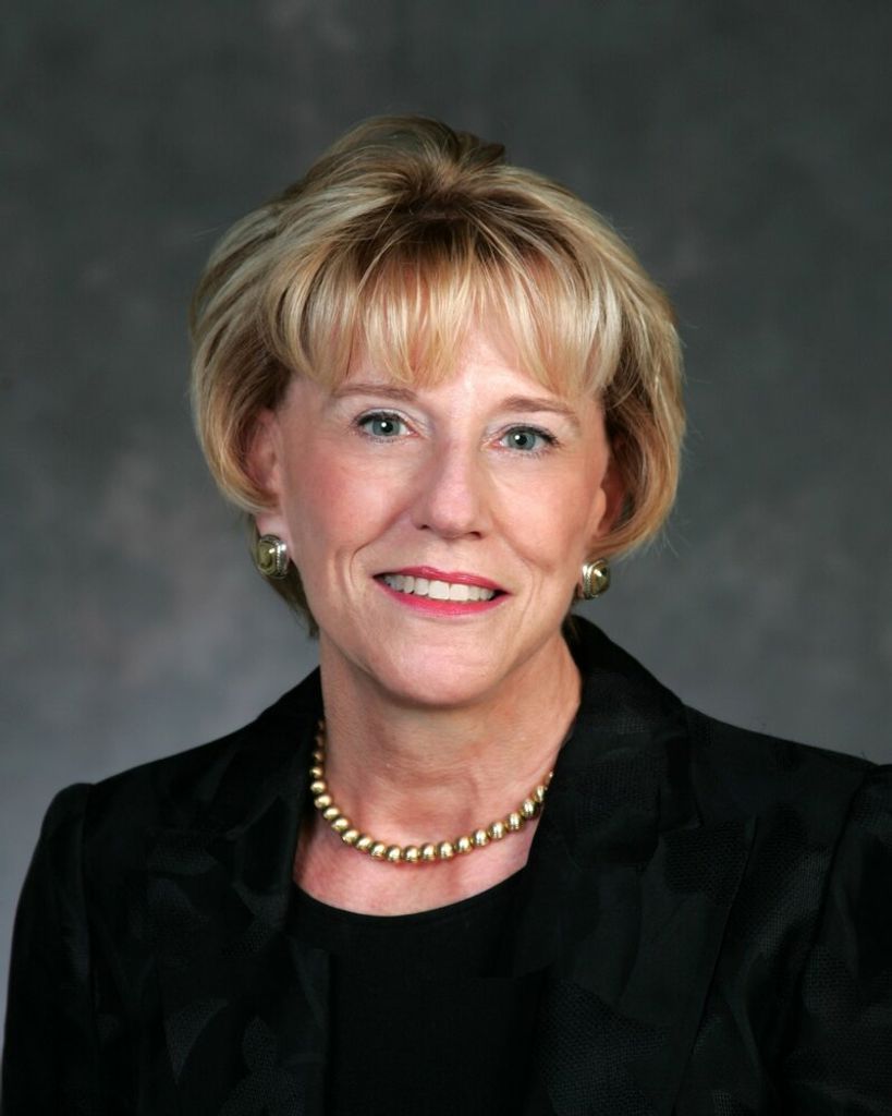 Linda Hunt Bunnell
