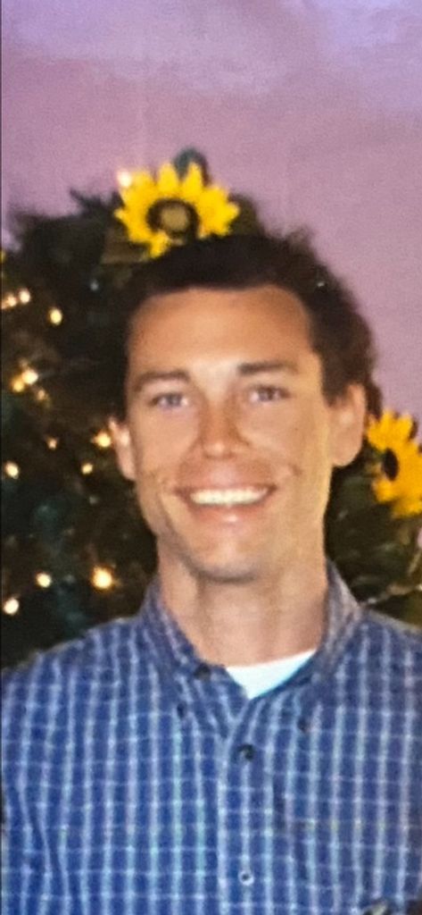 Sean Ryan Snowden Profile Photo