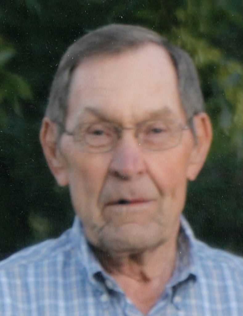 Alfred Eigenberg Profile Photo