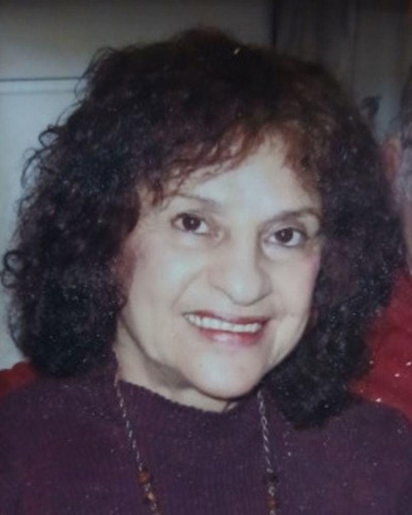 Margaret M Paolillo