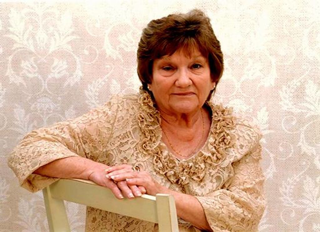 Linda Louise Paulette