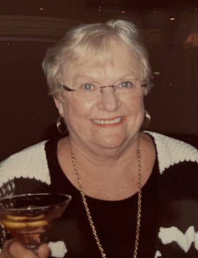 Elizabeth "Liz" (Grochowski)  Pelczar Profile Photo