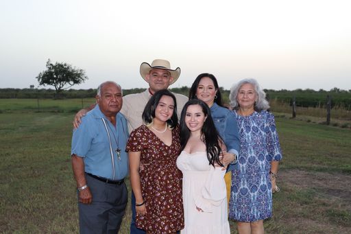 Eduardo C. Luna photo gallery thumbnail 74 of 184