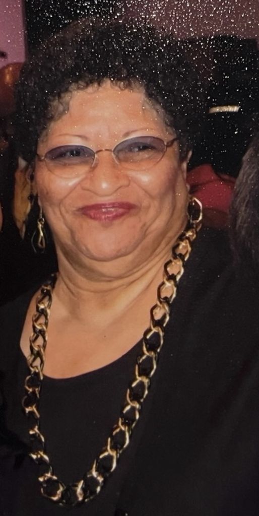 Vivian Lamuriel Graham Profile Photo