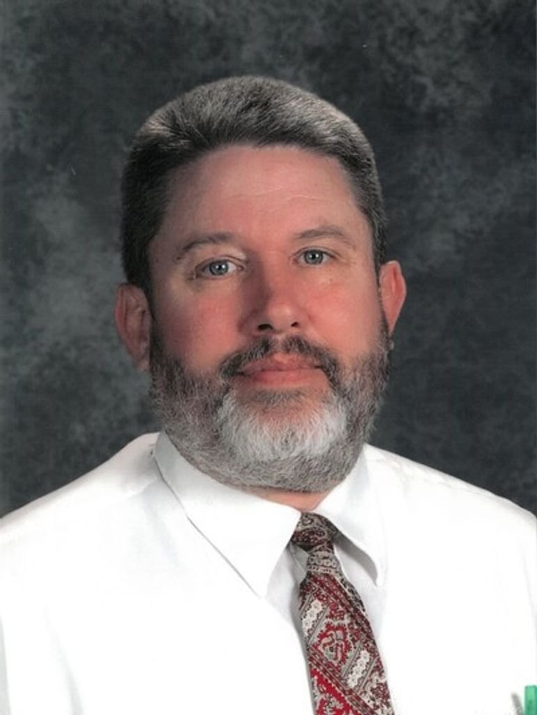 Danny Nobel Hoots Profile Photo