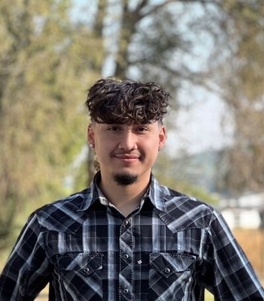 Jovanny Flores Magana