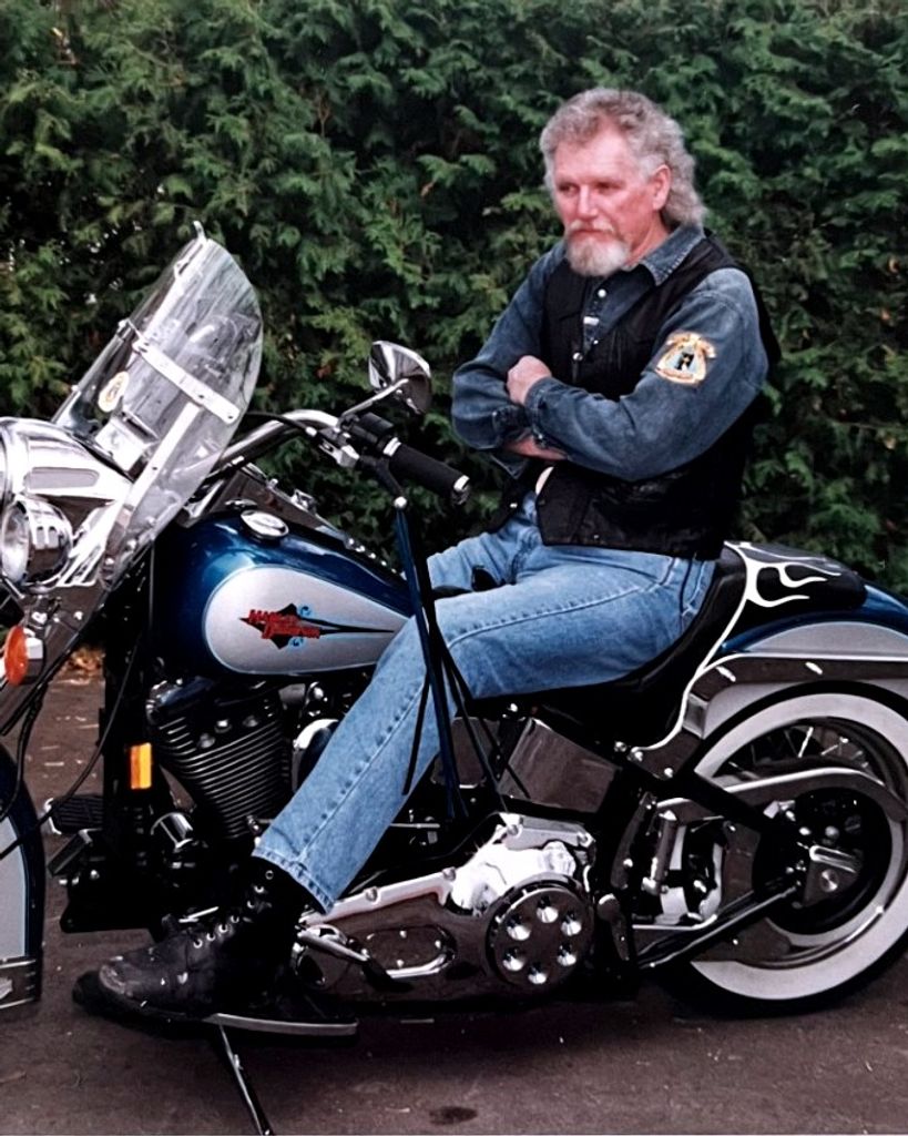 Garry Lawrence Scharf Profile Photo