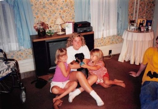 Kerri Mary Scott photo gallery thumbnail 8 of 144