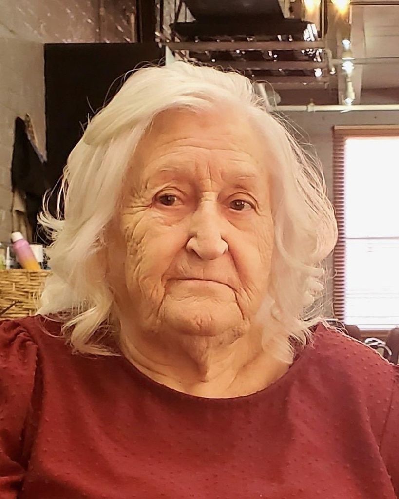 Ellen Lynch Profile Photo