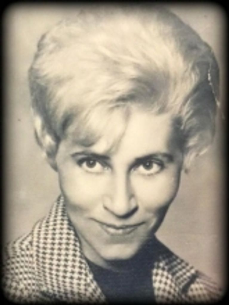 Vera Lavelle Wix