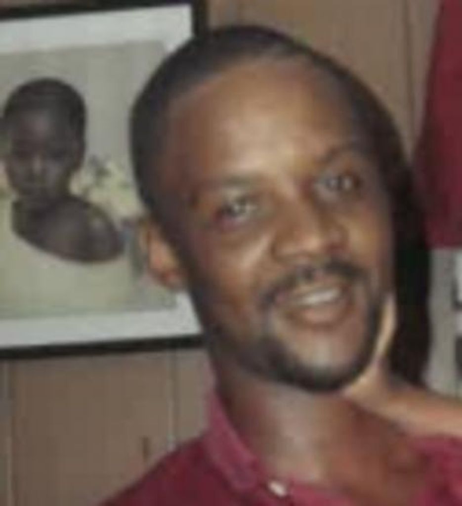 Elston Roberto Smalls Profile Photo