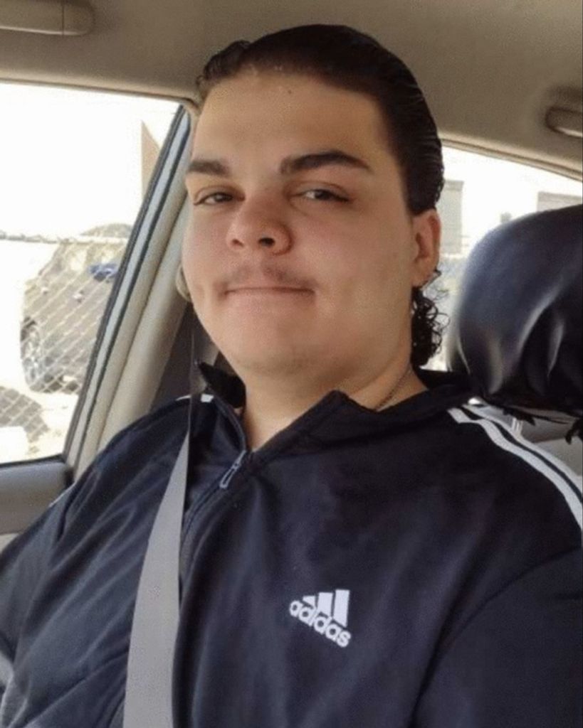 Xavier Andres Burns Profile Photo