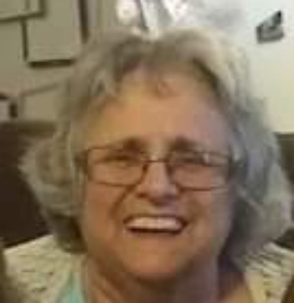 Joanne (Grycowski)  Truss-Putzer