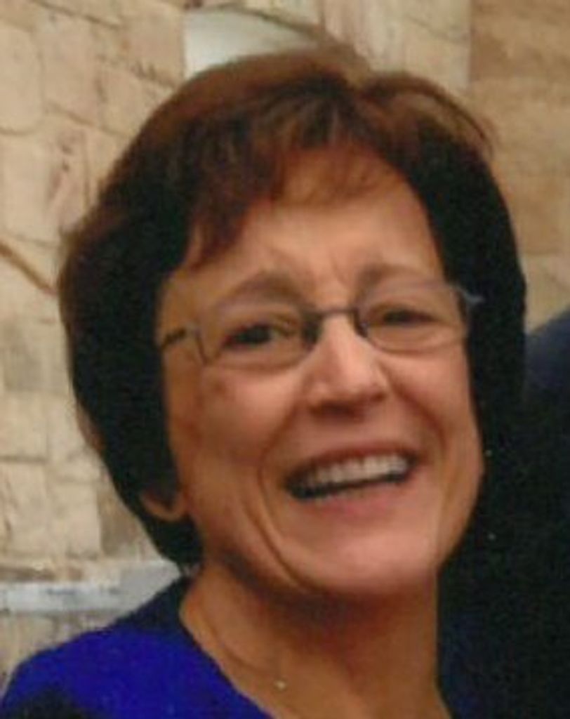 Suzanne "Susan" Weiss