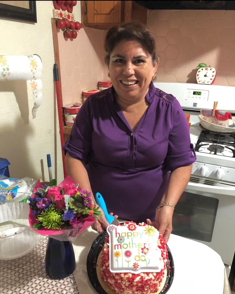 Rosalinda De Leon Profile Photo