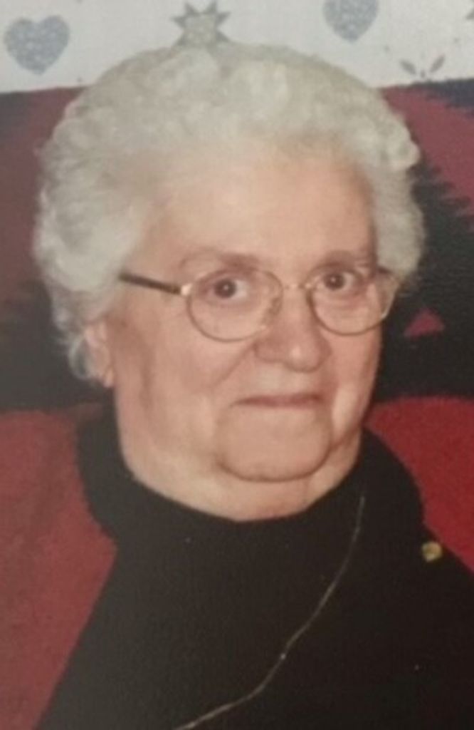 Effie Troyer Profile Photo