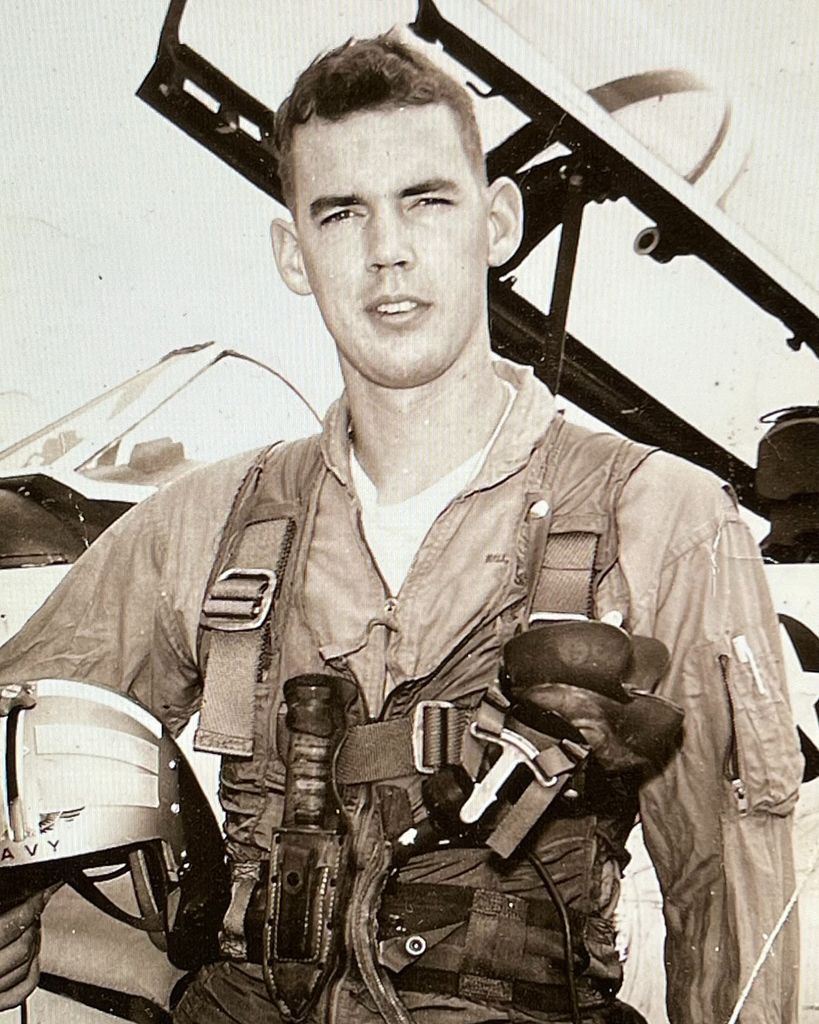 Thomas Renwick "Tom" Hall, Jr. Profile Photo