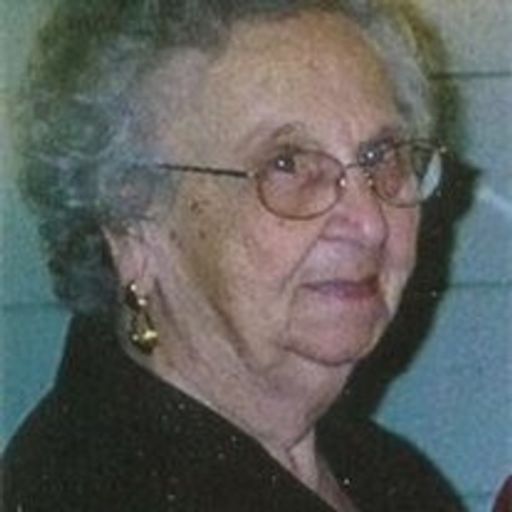 Maxine Gladys Calvert Dunlop photo gallery thumbnail 1 of 1