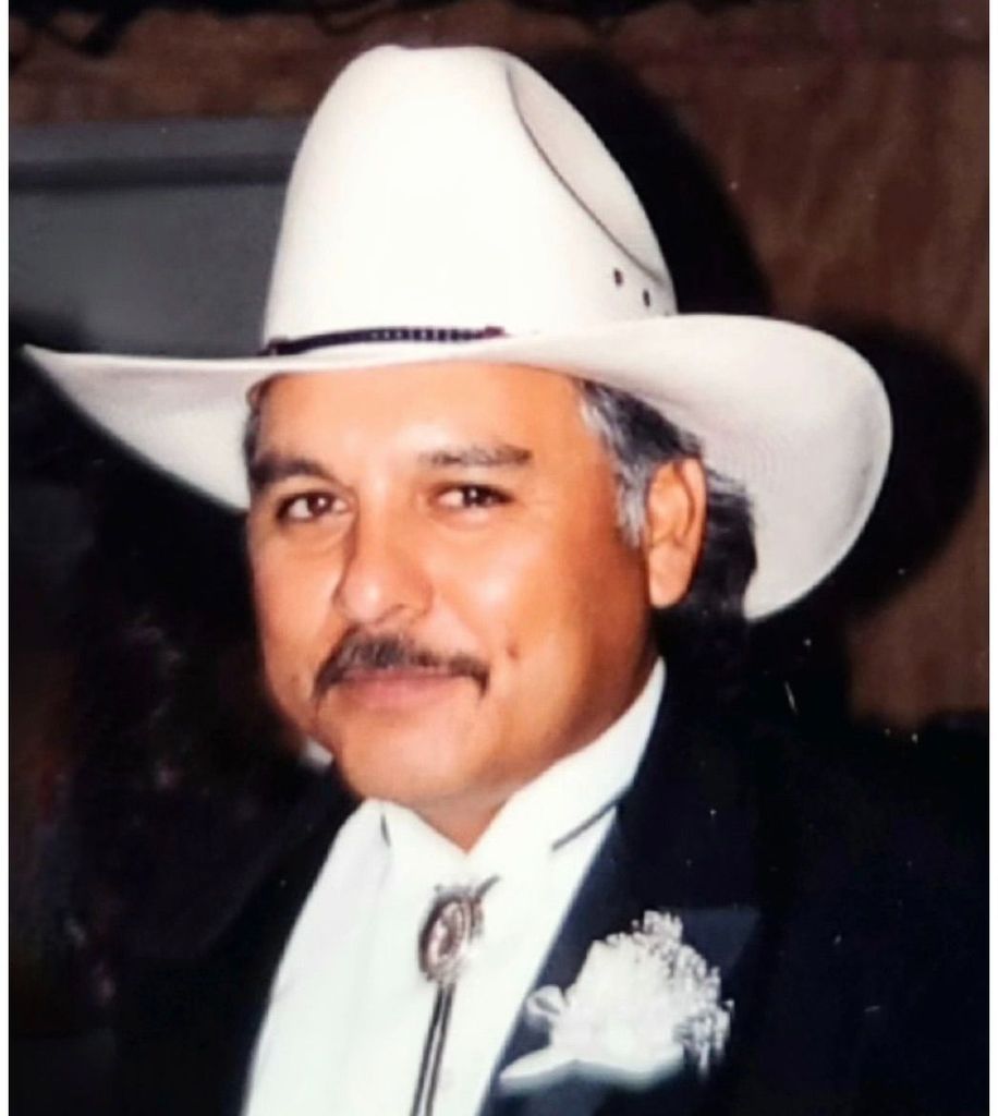 Ernest Molina