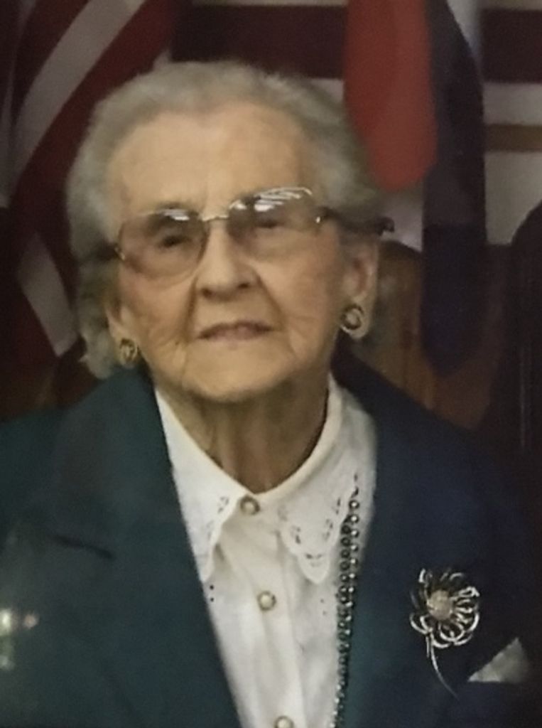 Olive Leah Young Profile Photo