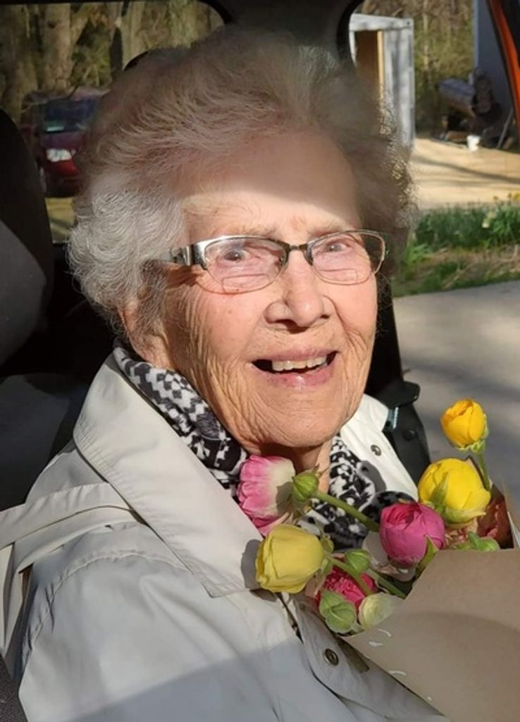Madge Marie Dawson Profile Photo