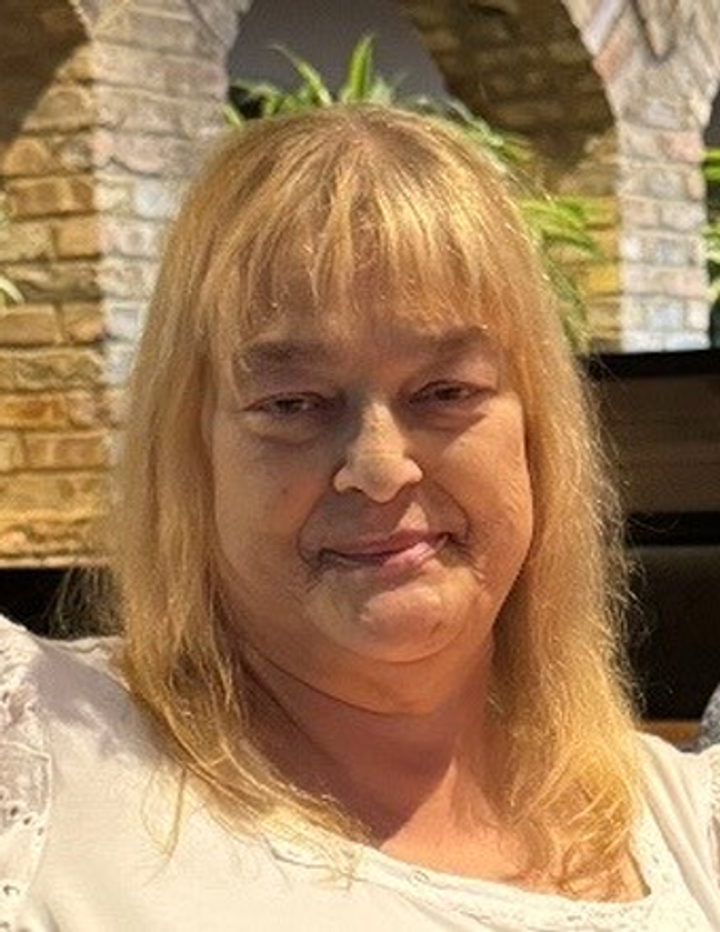 Pamela "Pam" Dawn (Puckett) Lutz