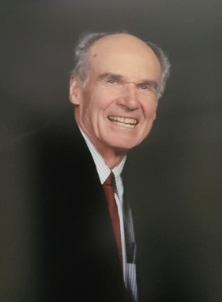 Carroll Donald Hoefer Profile Photo