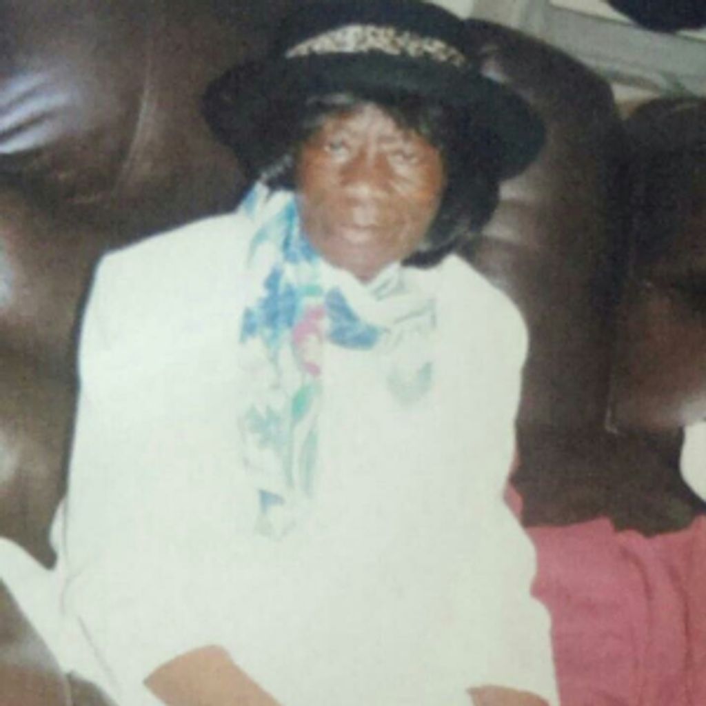 Florence Mayeliza Dennis