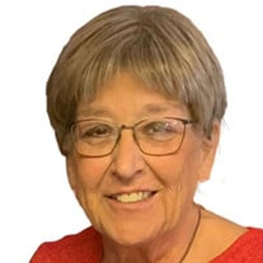 Betsy Jeanine Hodapp