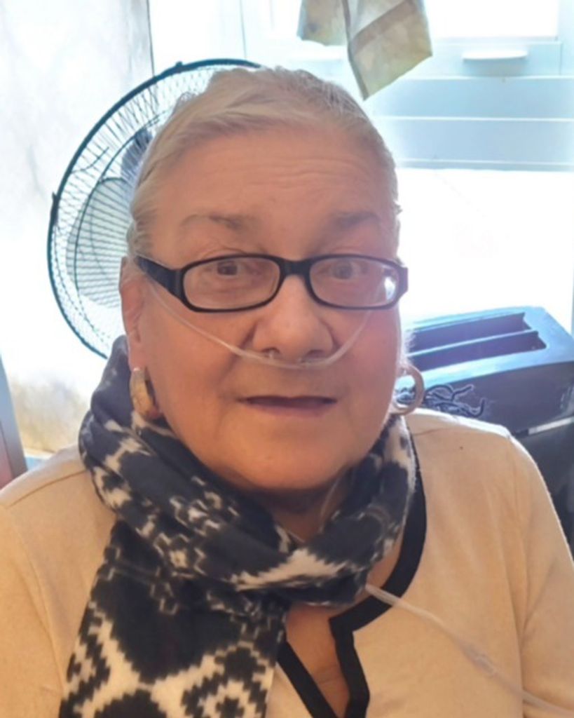 Ana Maria Flores