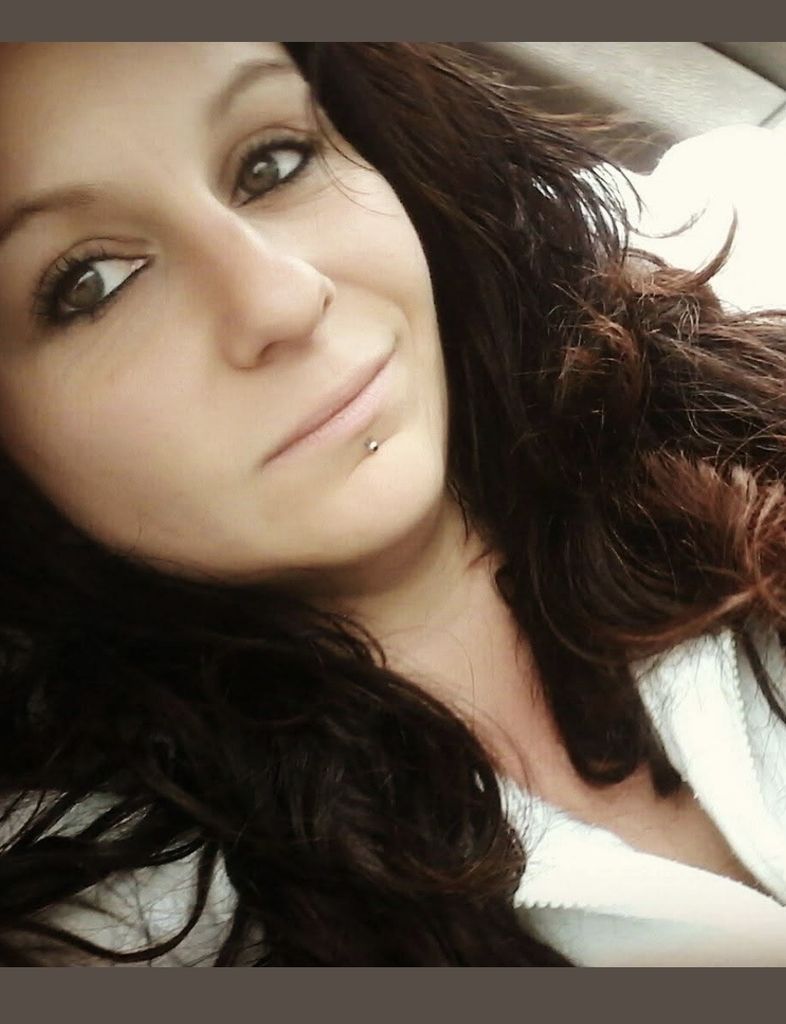 Virginia Lee Valderrama Profile Photo