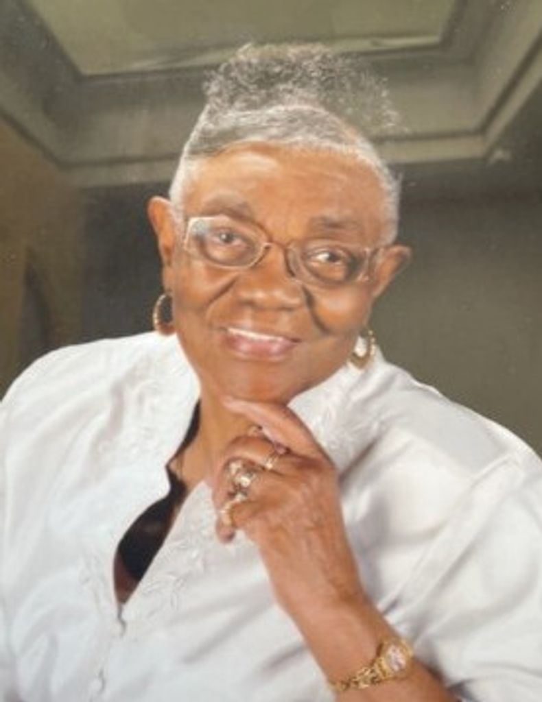 Lorraine White Profile Photo