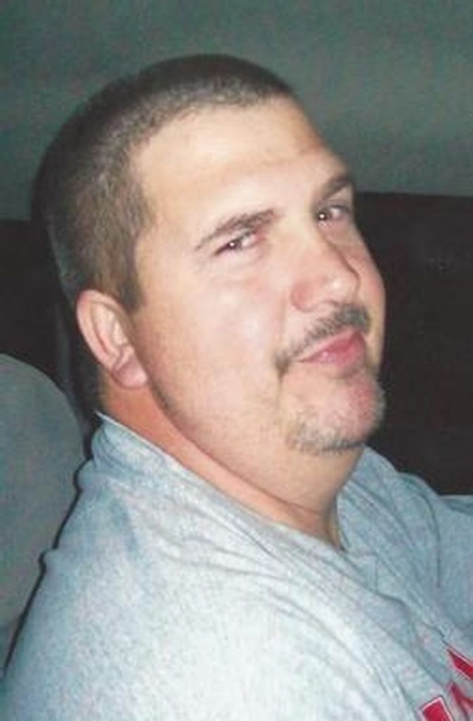 Victor Lee Nail Profile Photo