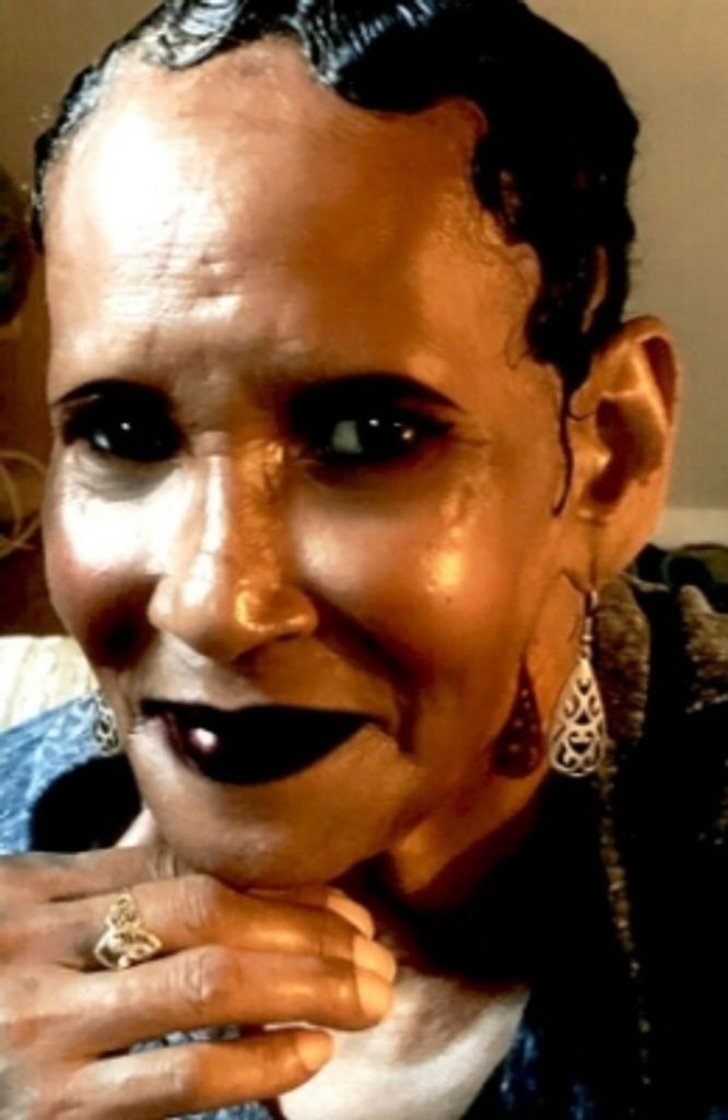 Roberta D Jones