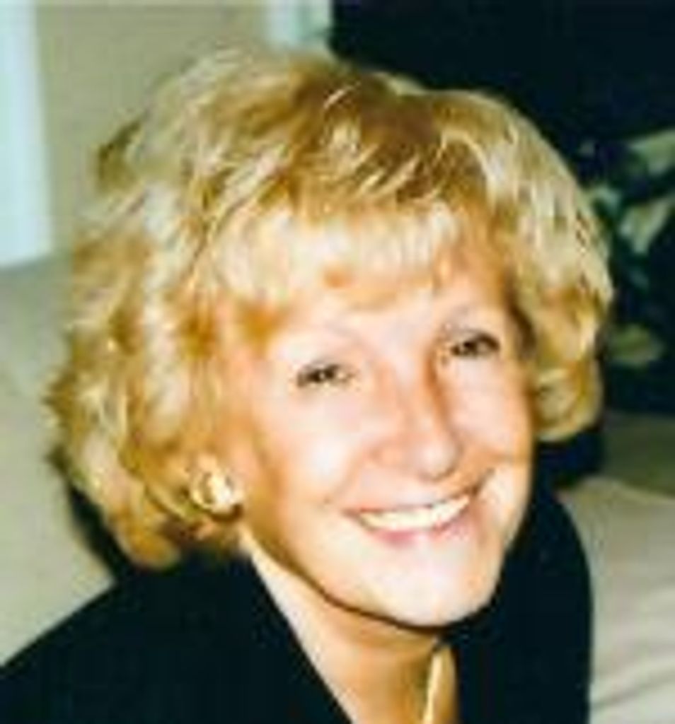 Gillian V. (Edgar) Pavia